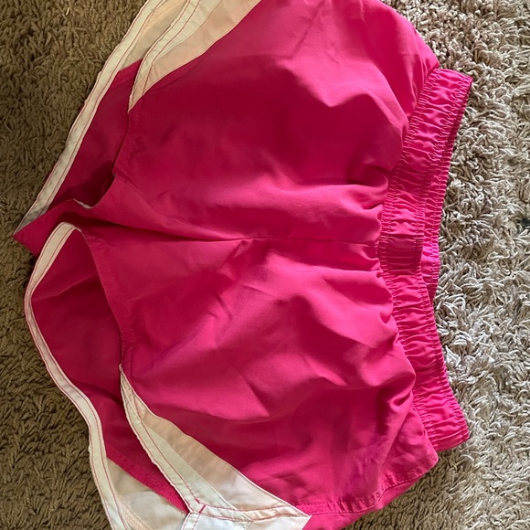 Athletic shorts - Picture 3 of 3